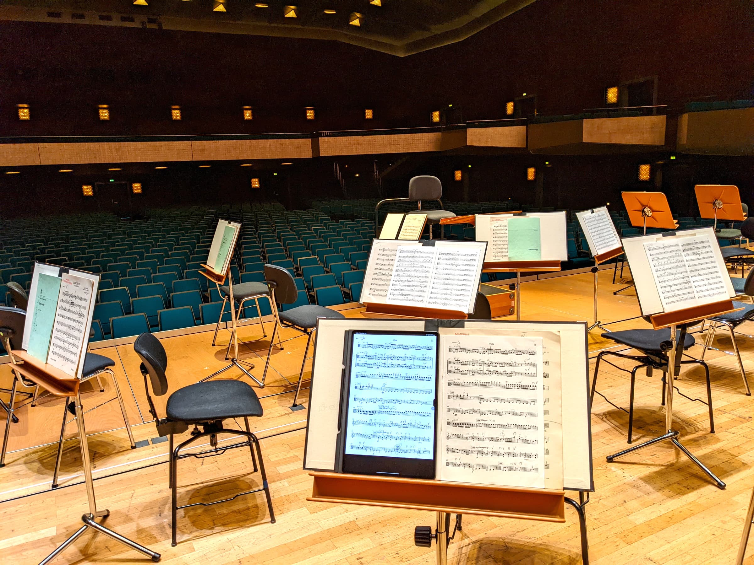 Tablets for musicians - Symphony orchestra rehearsal with the Samsung Galaxy Tab S8 Ultra
