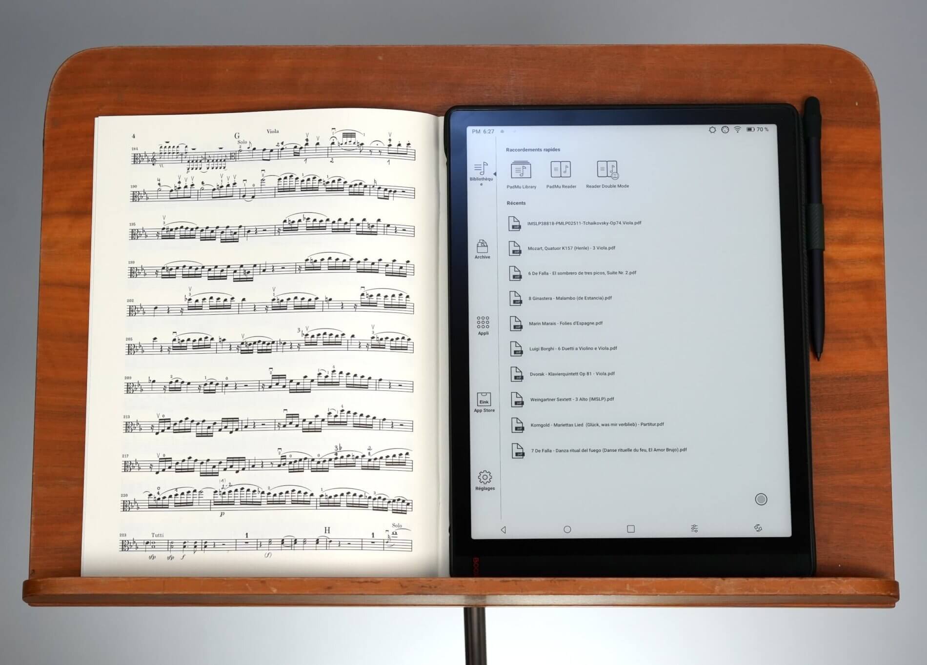 PadMu 4 E-Reader for musicians review, on a music stand with score
