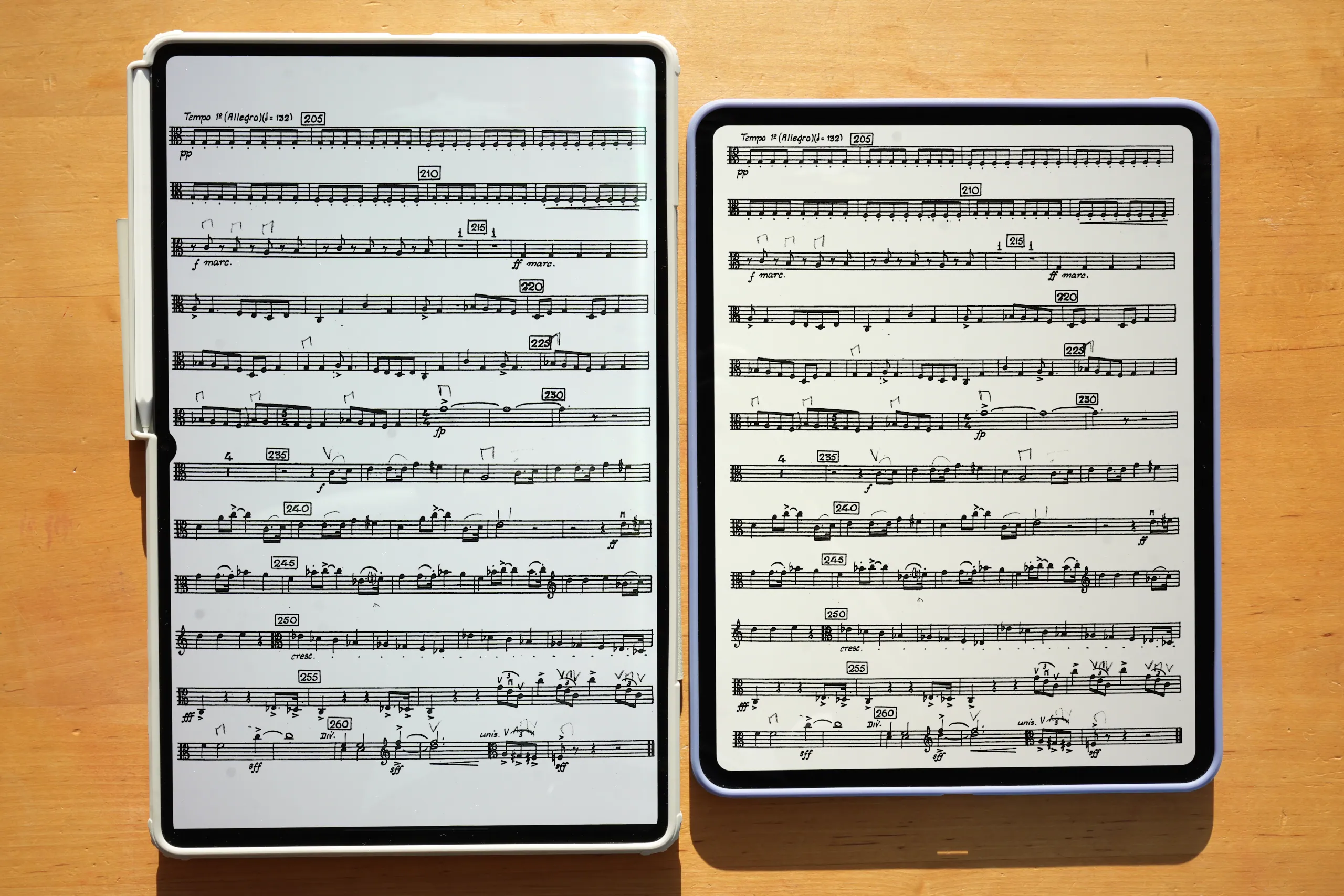 Tablets and Apple iPads for sheet music - Samsung Galaxy Tab Ultra vs iPad Pro 13